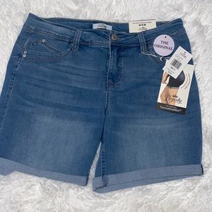 Mid rise denim jeans